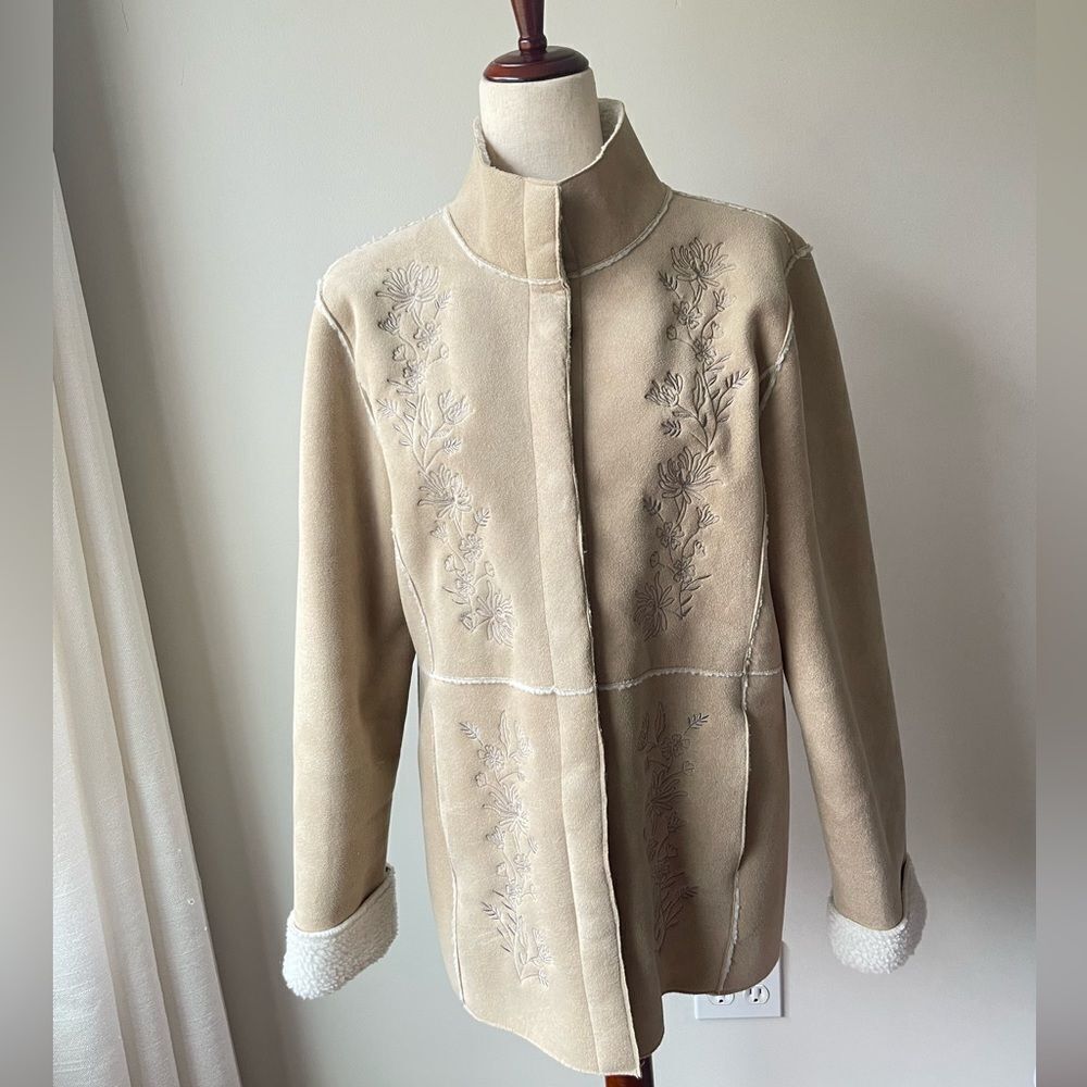 Izod faux suede shearling coat with embroidery size medium